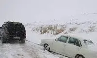 برف، مسافران نوروزی این استان را زمین‌گیر کرد