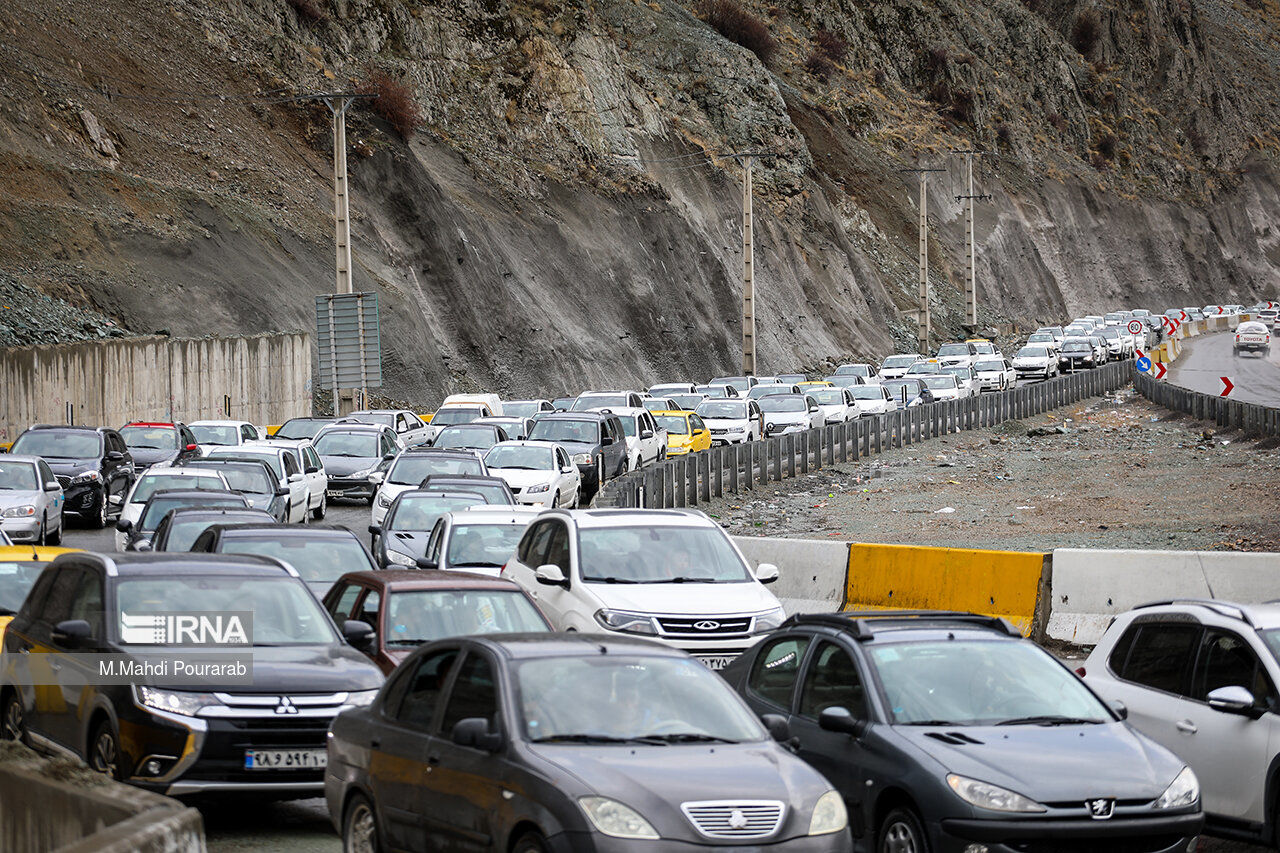 ترافیک سنگین در آزادراه تهران - شمال و کرج