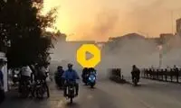 نجات یک روحانی توسط زن بی‌حجاب در اعتراضات
