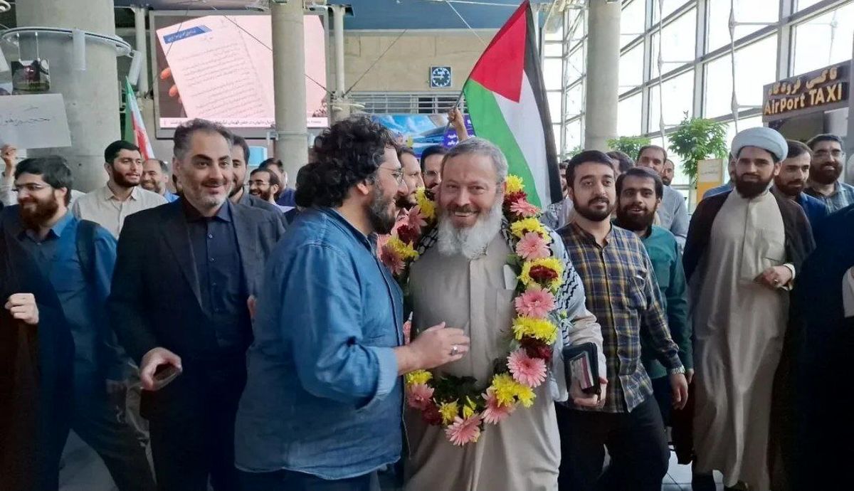   اولین تصاویر از قاسمیان در تهران پس از جنجال‌ اخیر 