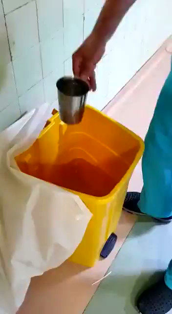 عجیب‌ترین دست شستن بعد از جراحی در همدان!