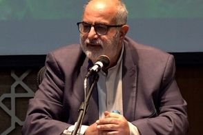 آشنا: تلگرام درباره روح‌الله زم با ما همکاری کرد