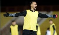 مهاجم اسبق استقلال به هوادار پیوست