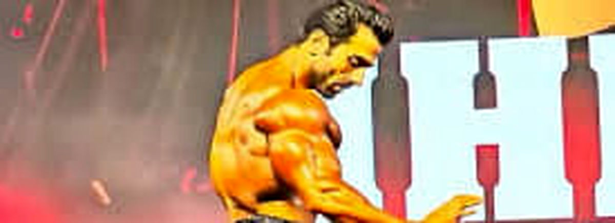 پخش آهنگ داریوش در مسابقات پرورش اندام هند!