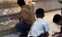 جنگ بچه‌ها برای جمع کردن شاباش عروسی!
