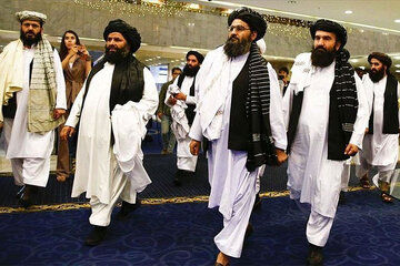 روزنامه دولت: طالبان فرصت است؛ نباید با آنها بجنگیم