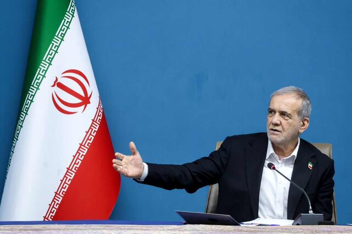   رئیس‌جمهور باز هم به چراغ‌های روشن گیر داد! 