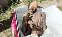 کشف یک مومیایی ۸۰۰ساله در کوله پشتی!