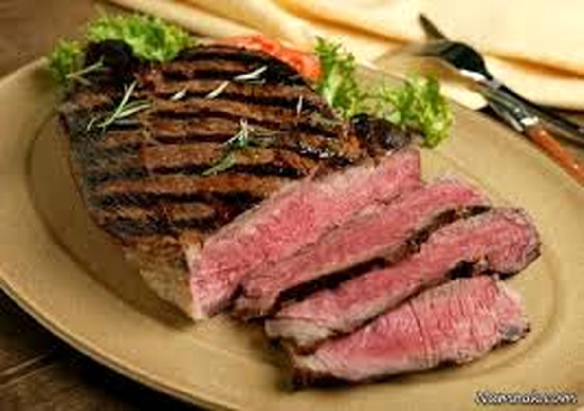 ویدئو حیرت‌انگیز از سرو استیک 5 میلیاردی در یک رستوران!