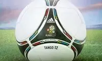 رونمایی از توپ ویژه یورو ۲۰۱۲ + عکس