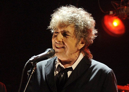 افزایش 500 درصدی دانلود آثار «باب دیلن»