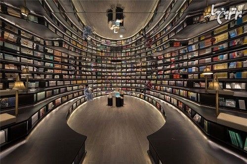 کتابفروشی منحصربفرد و گیج کننده در چین!