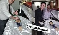 اخراج به خاطر عکس گرفتن با پیکر مارادونا!