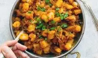 طرز تهیه یک غذای شیرازی، دوپیازه آلو