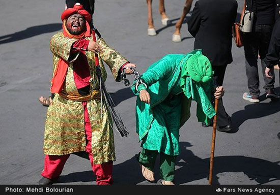 مراسم خیمه سوزان روز عاشورا در تهران