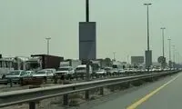 صف طولانی خروج خودروها از دبی