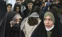 در مواجه با بی‌حجاب‌ها تذکر لسانی بدهید، بگذرید!
