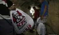 انتقال KFC به غزه از تونل‌ زیر زمینی +عکس