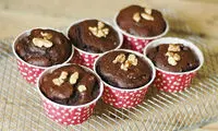 مافین شکلاتی و گردویی