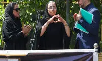 رفتار همسر اکبر عبدی در مراسم ختم و شایعات عجیب!