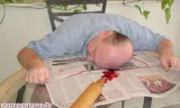شغل این مرد مُردن است! +عکس