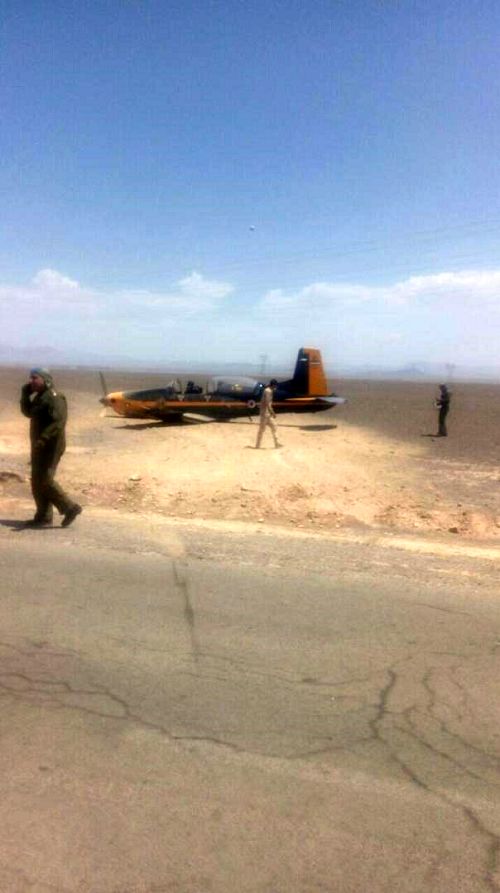 فرود اضطراری هواپیمای آموزشی در اصفهان