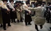 تصاویری از رقص عجیب یهودی‌ها