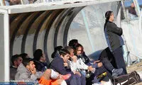 مایلی‌کهن ایستاده به صدر آمد