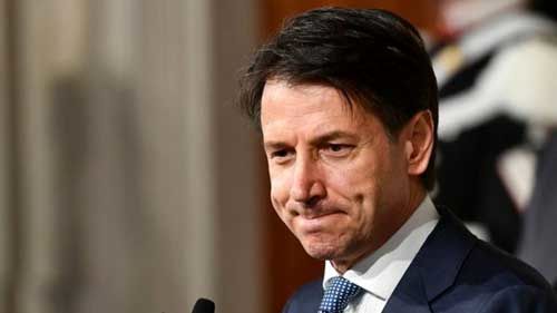 یک تازه وارد سیاسی، نخست وزیر ایتالیا می‌شود