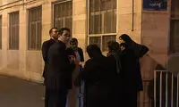تجمع معترضان کاسپین مقابل خانه احمدی‌نژاد