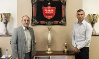 سیدجلال حسینی با پرسپولیس سفید امضا کرد