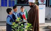 طلاب، معلم می‌شوند