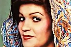 تصاویری از «گیتا» خواننده قبل انقلاب در 65 سالگی