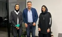 خواهران قهرمان در کنار شهریار فوتبال ایران