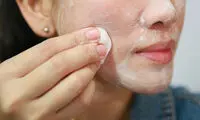موثرترین لکه‌گیری پوست با دستور خانگی