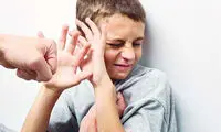 با بچه‌ای که دستِ بزن دارد چه کار کنیم؟!