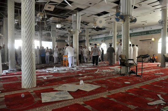 حمله به مسجد شیعیان در عربستان +عکس