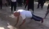 سبک ورزش صبحگاهی مرد 70 ساله ایرانی جهانی شد!