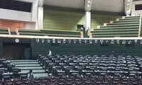 آماده سازی صحن مجلس برای مراسم تحلیف