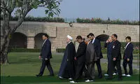 ادای احترام روحانی به گاندی