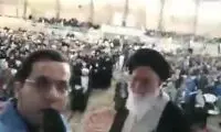 رونماییِ سلبریتی‌طور از علم‌الهدی در یک مراسم