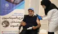 تصاویر؛ هنرمندانی که امروز واکسن کرونا زدند