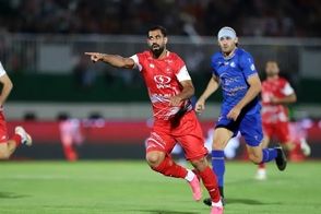 تصاویر تکان‌دهنده‌ای که از سکوهای استادیوم اراک مخابره شد!