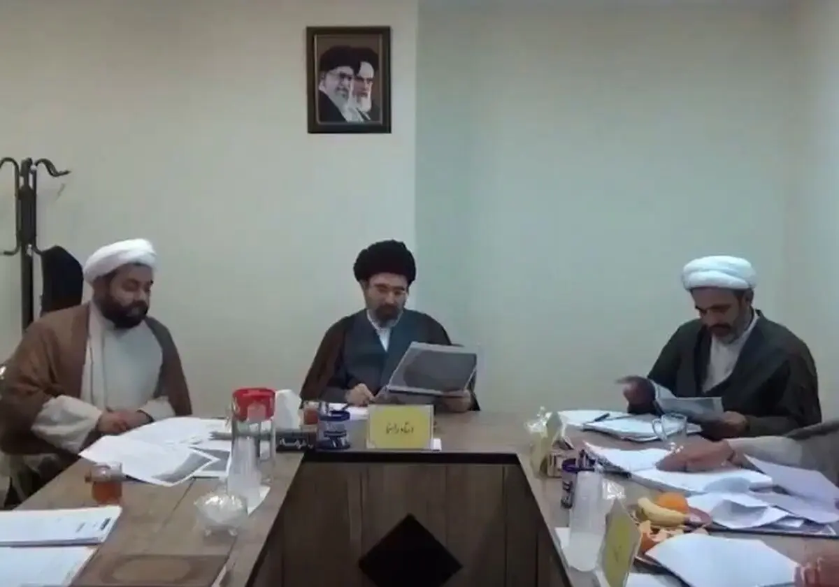 جلسه‌ای که رهبر جدید انقلاب در آن، استاد راهنما بودند