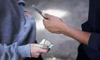 کتک خوردن مردم در BRT  در پی شناسایی جیب‌بر!