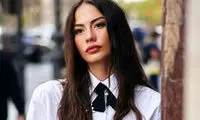 عکس‌های جذاب دمت اوزدمیر در یک کافه