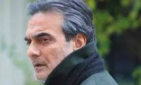گریه سوزناک همایون ارشادی در مراسم ختم عباس کیارستمی