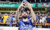  امروز یک ستاره پای میز مذاکره با استقلال می‌نشیند