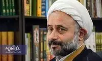 روحانی معروف با تیپ متفاوت به تماشای یک فیلم نشست