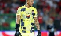 حمله مجدد حامد لک به دروازه‌بان پرسپولیس
